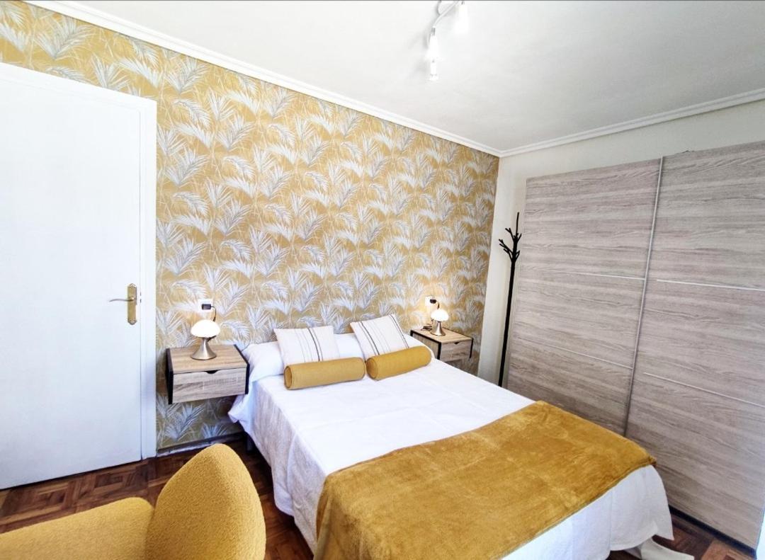 Apartamento Centrico Con Wifi Авілес Екстер'єр фото