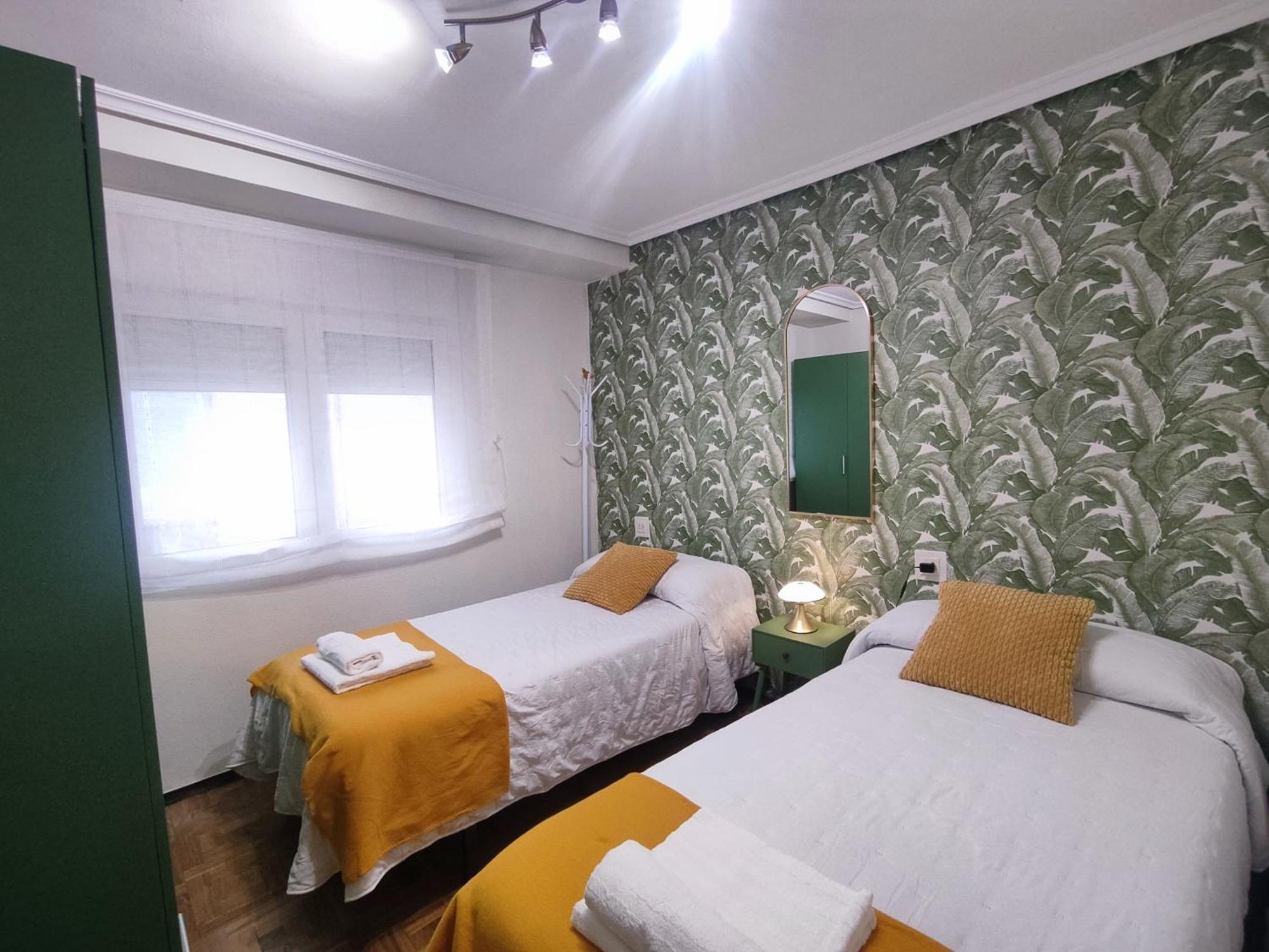 Apartamento Centrico Con Wifi Авілес Екстер'єр фото